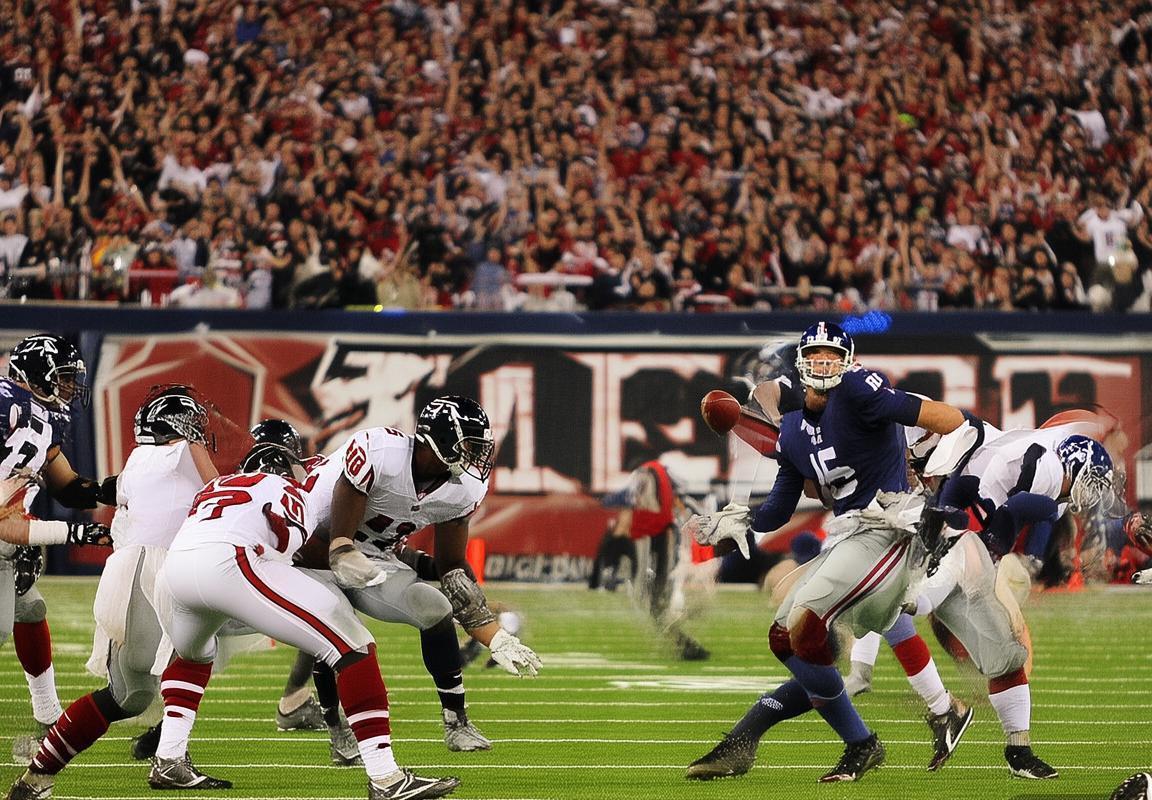 巨人老鹰2010年NFL对决：巅峰之战精